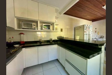 Casa para alugar com 360m², 3 quartos e 4 vagas