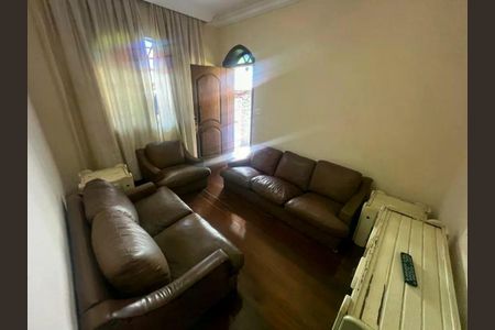 Casa para alugar com 3 quartos, 360m² em Padre Eustáquio, Belo Horizonte