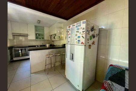 Casa para alugar com 360m², 3 quartos e 4 vagas