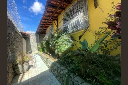 Casa para alugar com 360m², 3 quartos e 4 vagas