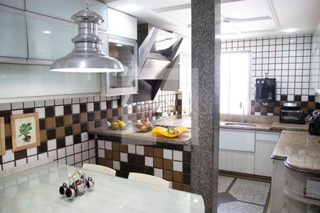 Apartamento à venda com 200m², 2 quartos e 1 vaga Apartamento à venda com 200m², 2 quartos e 1 vagaCozinha