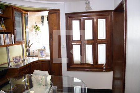 Apartamento à venda com 200m², 2 quartos e 1 vaga Apartamento à venda com 200m², 2 quartos e 1 vagaEscritório