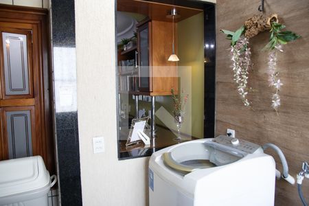 Apartamento à venda com 200m², 2 quartos e 1 vaga Apartamento à venda com 200m², 2 quartos e 1 vagaÁrea de Serviço