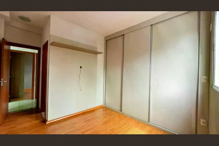 Apartamento para alugar com 75m², 2 quartos e 2 vagas
