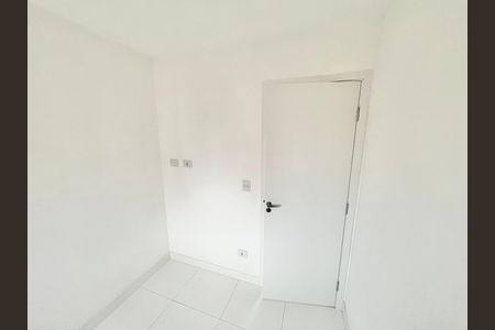 Quarto 2 de apartamento para alugar com 2 quartos, 40m² em Jardim São Paulo, São Paulo