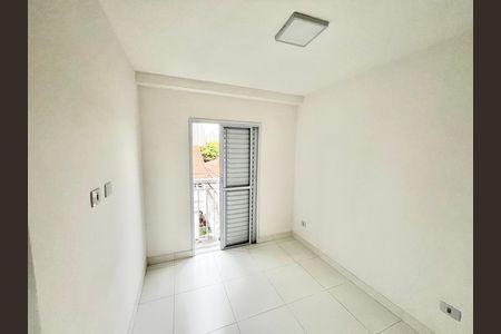 Quarto 1 de apartamento para alugar com 2 quartos, 40m² em Jardim São Paulo, São Paulo