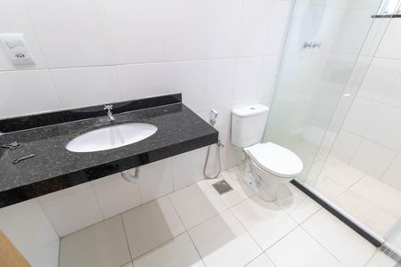 Casa para alugar com 80m², 3 quartos e 1 vaga Casa para alugar com 80m², 3 quartos e 1 vagaBanheiro do Quarto 1