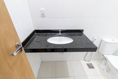 Casa para alugar com 80m², 3 quartos e 1 vaga Casa para alugar com 80m², 3 quartos e 1 vagaBanheiro do Quarto 1
