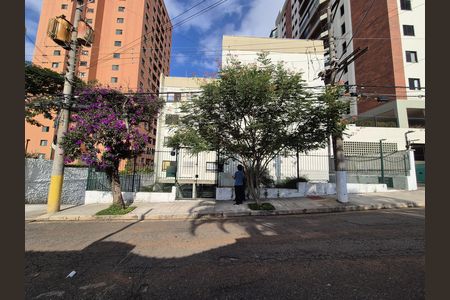 Apartamento para alugar com 88m², 2 quartos e 1 vagaFachada
