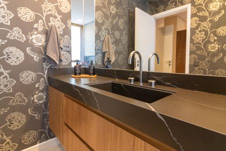 Apartamento à venda com 235m², 3 quartos e 2 vagasBanheiro da Suíte 3