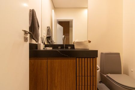 Apartamento à venda com 235m², 3 quartos e 2 vagasBanheiro da Suíte 1