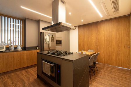 Apartamento à venda com 235m², 3 quartos e 2 vagasCozinha
