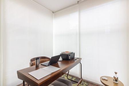 Apartamento à venda com 235m², 3 quartos e 2 vagasEscritório