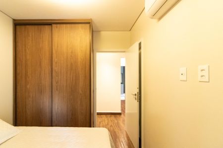 Apartamento à venda com 235m², 3 quartos e 2 vagasSuíte 1