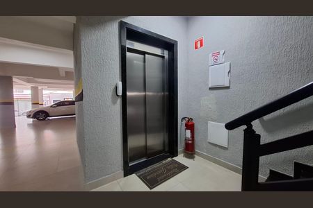 Apartamento à venda com 90m², 2 quartos e 1 vaga Apartamento à venda com 90m², 2 quartos e 1 vagaElevador