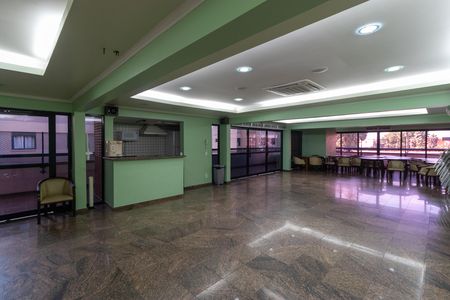 Apartamento à venda com 94m², 3 quartos e 1 vaga Apartamento à venda com 94m², 3 quartos e 1 vagaÁrea comum - Salão de festas