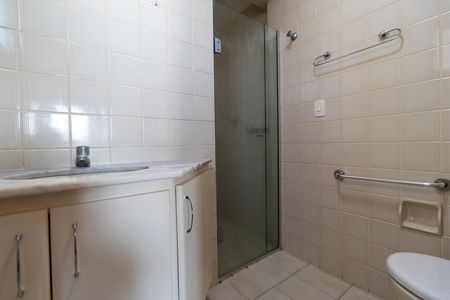 Apartamento à venda com 94m², 3 quartos e 1 vaga Apartamento à venda com 94m², 3 quartos e 1 vagaBanheiro da Suíte