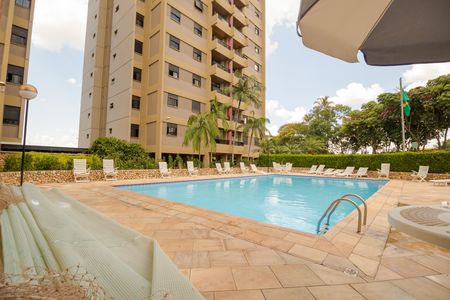 Apartamento à venda com 94m², 3 quartos e 1 vaga Apartamento à venda com 94m², 3 quartos e 1 vagaÁrea comum - Piscina