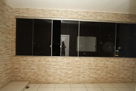 Apartamento para alugar com 108m², 2 quartos e sem vagaÁrea de Serviço