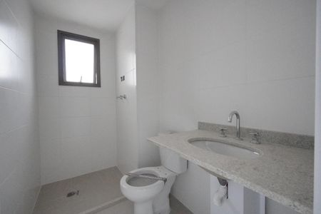 Apartamento à venda com 140m², 3 quartos e 2 vagasBanheiro da Suíte 3