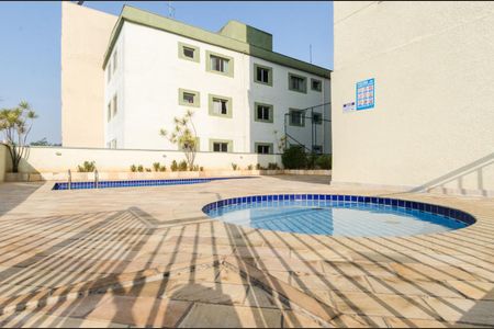 Apartamento para alugar com 65m², 2 quartos e 2 vagasÁrea comum - Piscina