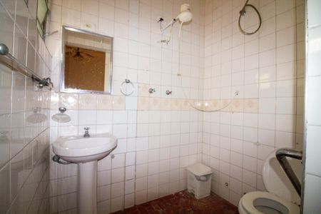 Casa para alugar com 100m², 3 quartos e 2 vagas Casa para alugar com 100m², 3 quartos e 2 vagasBanheiro da Suíte