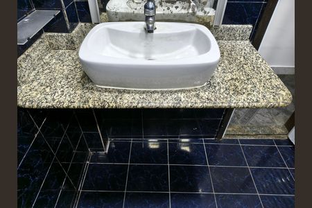 Casa para alugar com 60m², 1 quarto e sem vagaBanheiro social