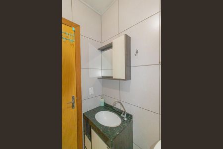 Casa de condomínio à venda com 60m², 2 quartos e 2 vagas Casa de condomínio à venda com 60m², 2 quartos e 2 vagasBanheiro