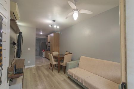 Casa de condomínio à venda com 60m², 2 quartos e 2 vagas Casa de condomínio à venda com 60m², 2 quartos e 2 vagasSala