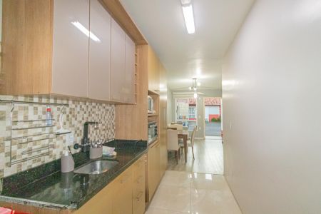 Casa de condomínio à venda com 60m², 2 quartos e 2 vagas Casa de condomínio à venda com 60m², 2 quartos e 2 vagasCozinha