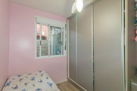 Quarto 2 de casa de condomínio à venda com 2 quartos, 60m² em Olaria, Canoas