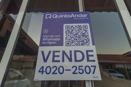Casa de condomínio à venda com 60m², 2 quartos e 2 vagas Casa de condomínio à venda com 60m², 2 quartos e 2 vagasPlaca