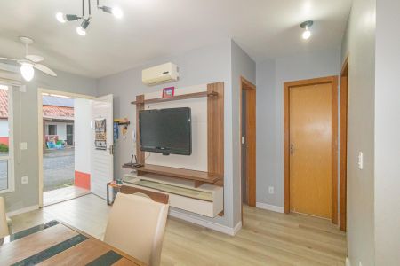 Casa de condomínio à venda com 60m², 2 quartos e 2 vagas Casa de condomínio à venda com 60m², 2 quartos e 2 vagasSala