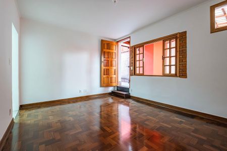 Sala 2 de casa para alugar com 3 quartos, 250m² em Sumaré, São Paulo