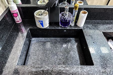 Apartamento à venda com 28m², 1 quarto e sem vagaBanheiro