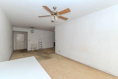 Apartamento à venda com 146m², 4 quartos e 2 vagas Apartamento à venda com 146m², 4 quartos e 2 vagasSala