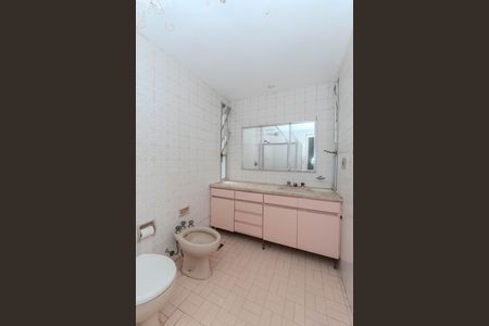 Apartamento à venda com 146m², 4 quartos e 2 vagas Apartamento à venda com 146m², 4 quartos e 2 vagasBanheiro 1