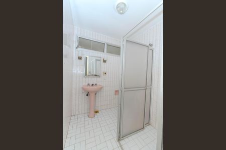 Apartamento à venda com 146m², 4 quartos e 2 vagas Apartamento à venda com 146m², 4 quartos e 2 vagasBanheiro 2