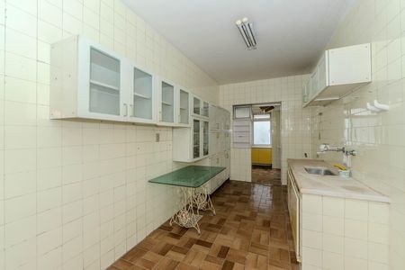 Apartamento à venda com 146m², 4 quartos e 2 vagas Apartamento à venda com 146m², 4 quartos e 2 vagasCozinha