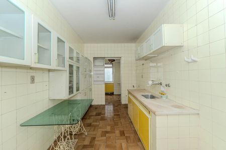 Apartamento à venda com 146m², 4 quartos e 2 vagas Apartamento à venda com 146m², 4 quartos e 2 vagasCozinha