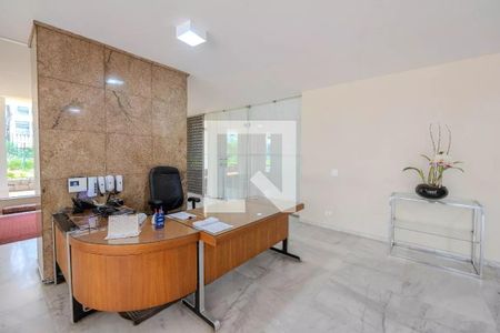 Apartamento à venda com 146m², 4 quartos e 2 vagas Apartamento à venda com 146m², 4 quartos e 2 vagasHall de entrada