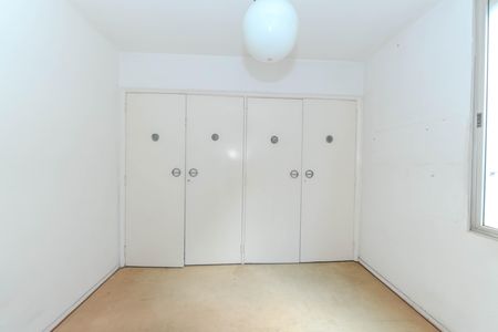 Apartamento à venda com 146m², 4 quartos e 2 vagas Apartamento à venda com 146m², 4 quartos e 2 vagasQuarto 1