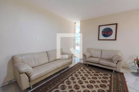 Apartamento à venda com 146m², 4 quartos e 2 vagas Apartamento à venda com 146m², 4 quartos e 2 vagasHall de entrada