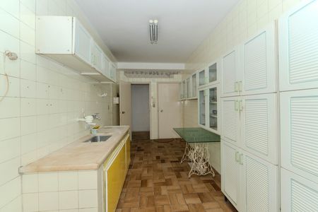 Apartamento à venda com 146m², 4 quartos e 2 vagas Apartamento à venda com 146m², 4 quartos e 2 vagasCozinha