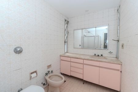 Apartamento à venda com 146m², 4 quartos e 2 vagas Apartamento à venda com 146m², 4 quartos e 2 vagasBanheiro 1