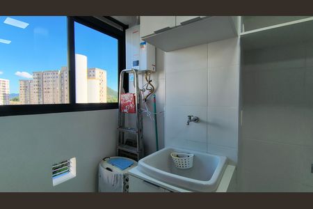 Apartamento para alugar com 56m², 2 quartos e 1 vaga Apartamento para alugar com 56m², 2 quartos e 1 vagaCozinha e Área de Serviço