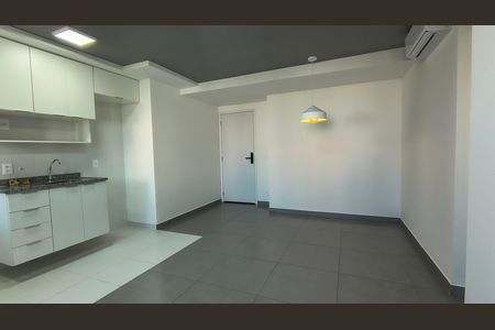 Sala de apartamento para alugar com 2 quartos, 56m² em Barra Olímpica, Rio de Janeiro