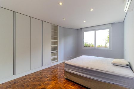 Apartamento à venda com 194m², 3 quartos e 1 vaga Apartamento à venda com 194m², 3 quartos e 1 vagaQuarto 2