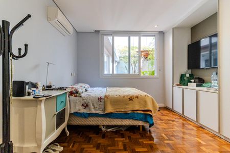Apartamento à venda com 194m², 3 quartos e 1 vaga Apartamento à venda com 194m², 3 quartos e 1 vagaSuíte