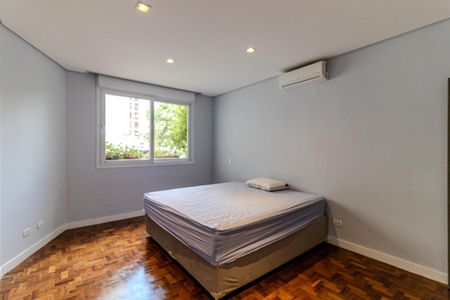 Apartamento à venda com 194m², 3 quartos e 1 vaga Apartamento à venda com 194m², 3 quartos e 1 vagaQuarto 2